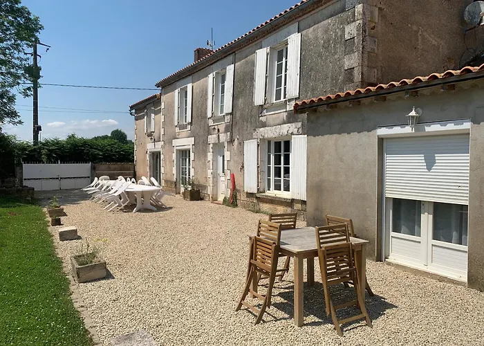 Au Calme En Gatine Deux-sevrienne *