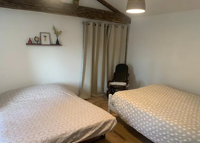 Au Calme En Gatine Deux-sevrienne Lägenhet